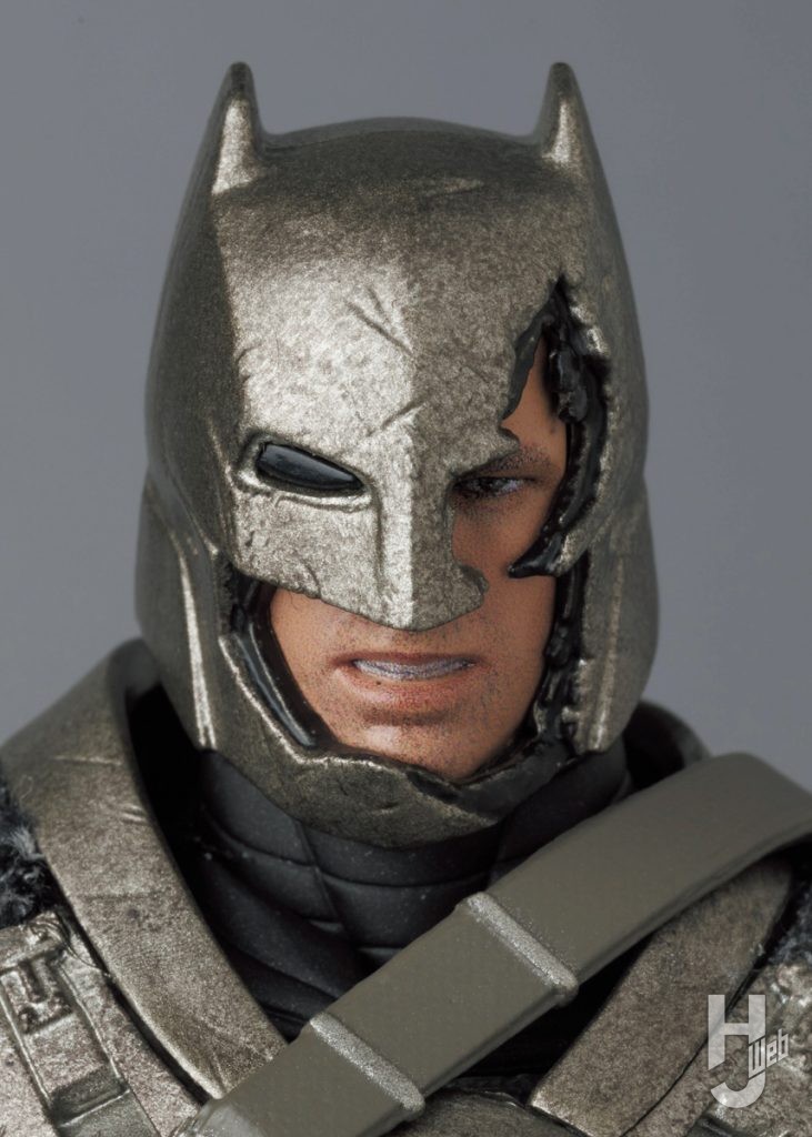 バットマンの可動フィギュアのアップ画像その2