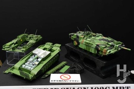 好評発売中の「1/35 STRIDS VAGN 103C（S‐タンクC型）」が展示！一般日には「Sタンク発売記念物販」が実施！【ホビージャパン／静岡ホビーショー2026】
