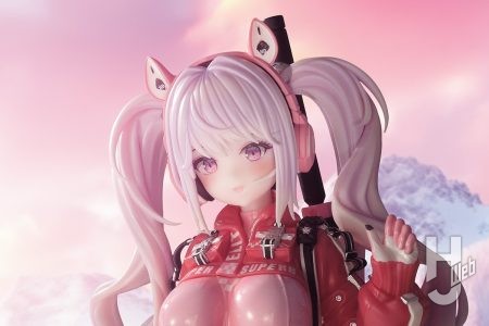 エクスプラスから『勝利の女神：NIKKE』アリスがプラキットで登場！早速製作された作例ではボディースーツの陰影やツヤ感などの質感にこだわって表現【月刊ホビージャパン6月号抜粋】