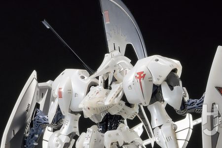 天照家創興4400年を祝う「壮宋祭」に登場した式典仕様の「L.E.D.ミラージュV3 =デルタ・ベルン 3007=」がIMSキット化！両肩のダブルベイルも完全新規造形で再現【ファイブスター物語】