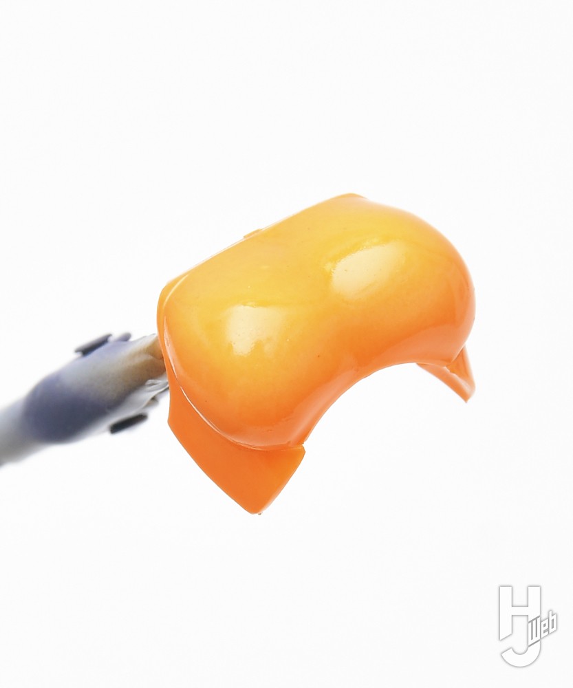 エアブラシで塗装したパーツの画像