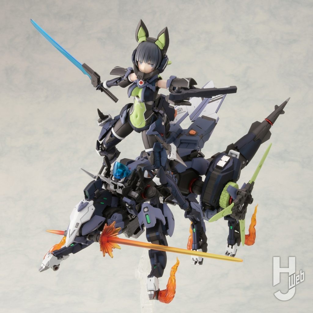 ミコルルとシラヌイのプラモデルの全体画像
