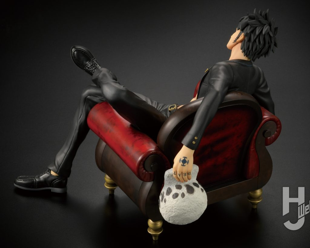トラファルガー・ローのフィギュアの全体画像その1