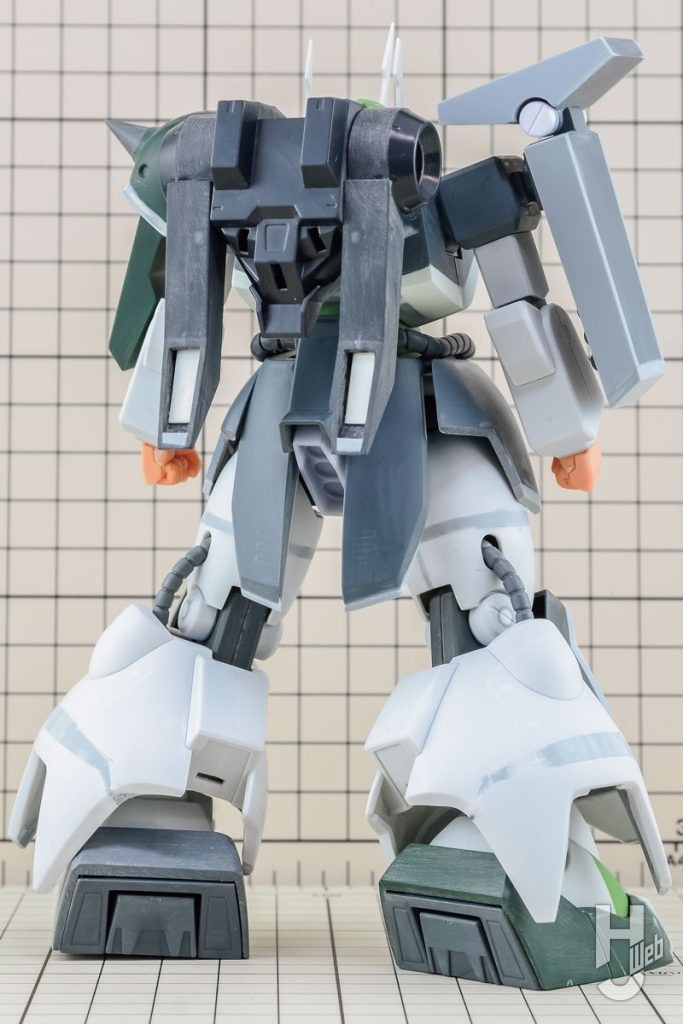 ザクIII　製作途中　後ろ