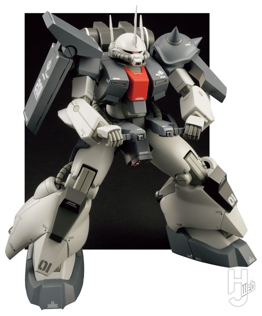 腰アーマーにはビーム砲を装備。劇中では主にこのビーム砲を使用していた。アーマーから取り出してビーム・サーベルとしても使用できる