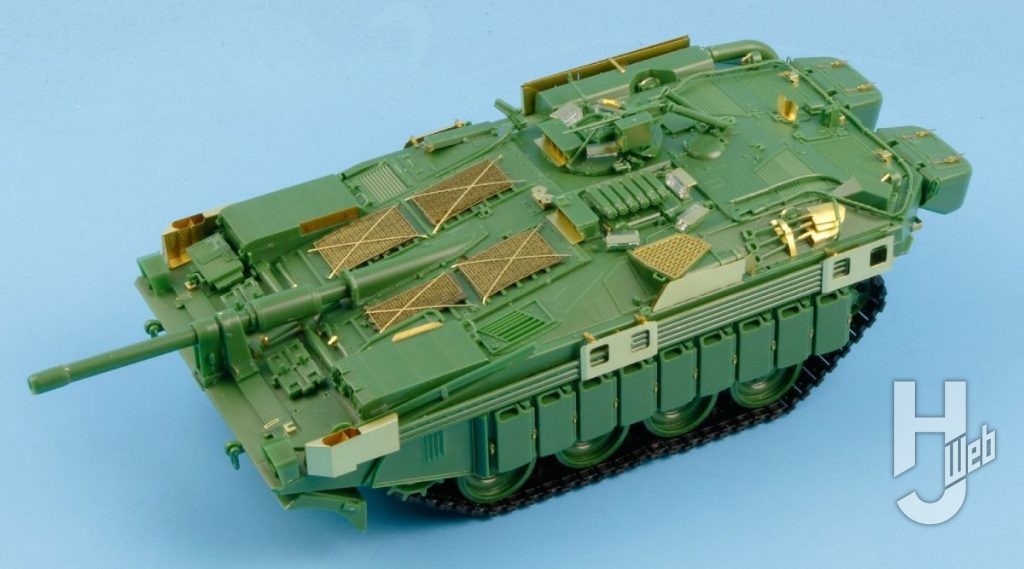 STRV103CSタンクC型のプラモデルのメイン画像