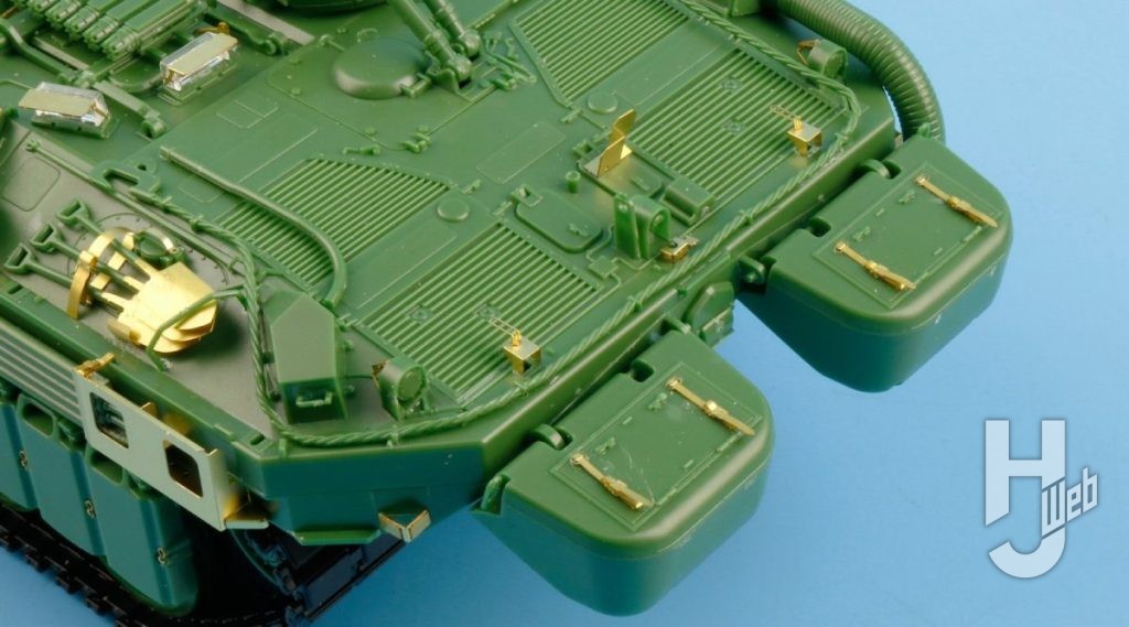 STRV103CSタンクC型のプラモデルのエッチングパーツの画像その3