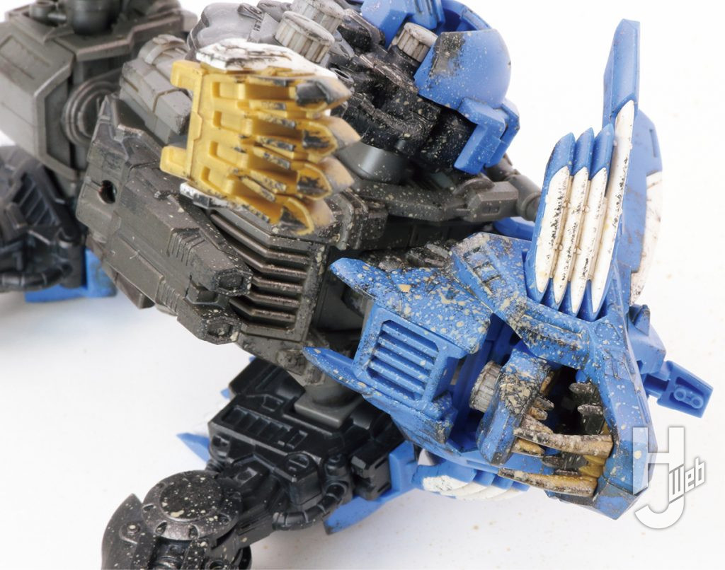 けんたろう製作リアライズ「ブレードライガー」製作途中スパッタリング後