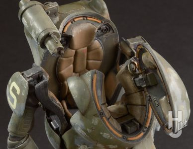 横山宏製作「傭兵軍 偵察用装甲戦闘服 ラプーン」フィギュアはずし