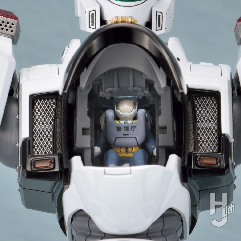 オトカワ製作「AV-98Plus （イングラム・プラス）」コックピット内部アップ