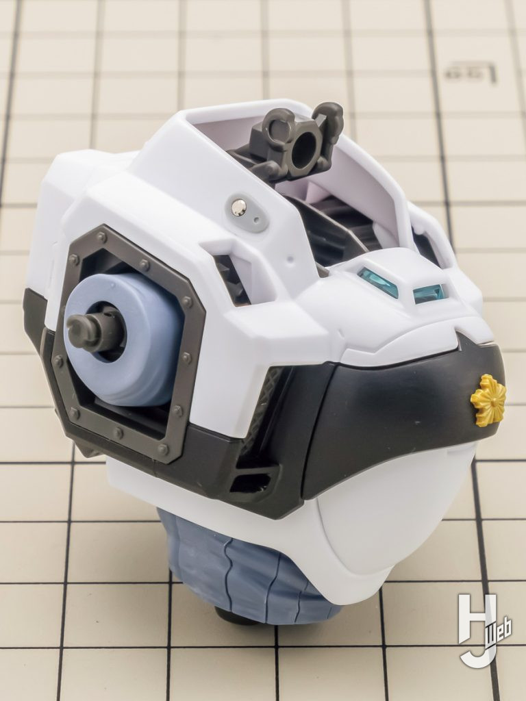 オトカワ製作「AV-98Plus （イングラム・プラス）」胸部右側プラ板とハイキューパーツ HSリベット 1.5ミリで作り直し