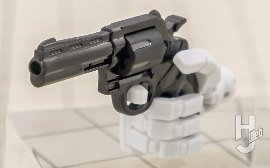 オトカワ製作「AV-98Plus （イングラム・プラス）」リボルバーカノンの銃口