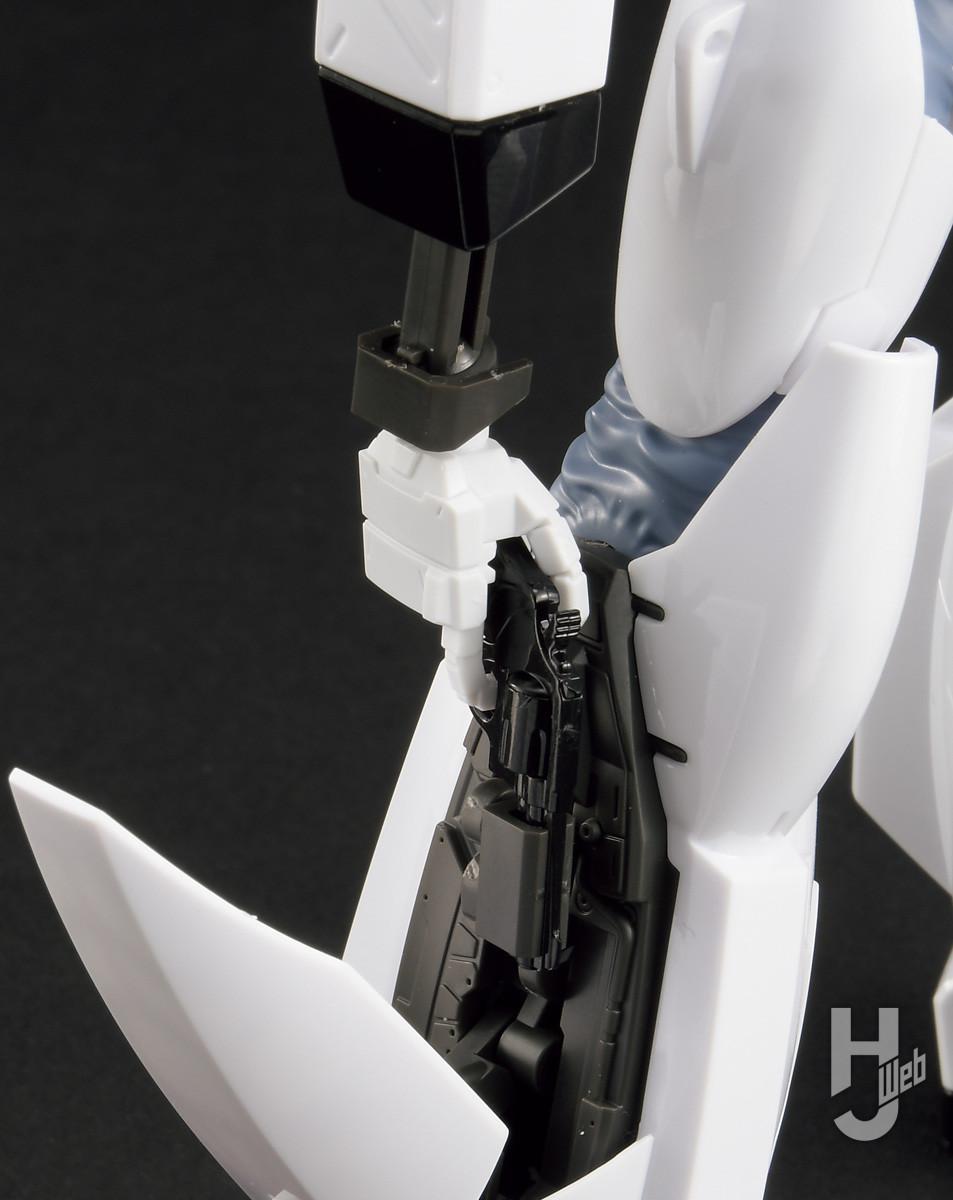 RG AV-98Plus (イングラム・プラス)リボルバーカノン収納