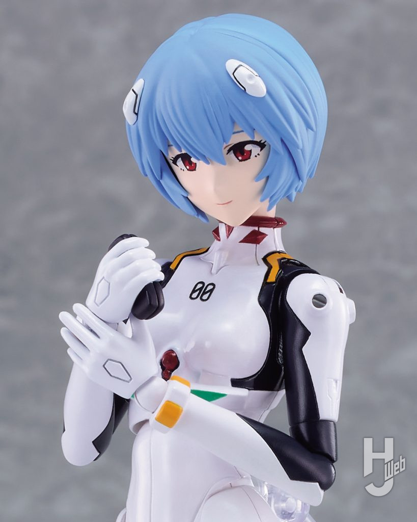 綾波レイのプラモデルのアップ画像