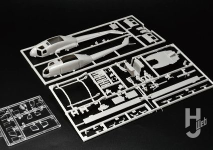 ハセガワ「UH-1H イロコイ」ランナー