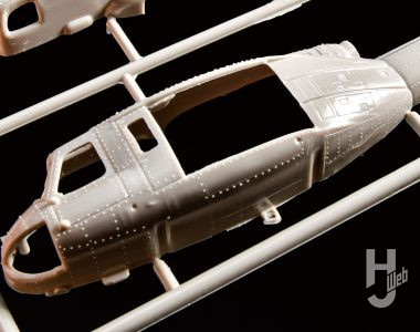 ハセガワ「UH-1H イロコイ」リベット再現 拡大写真