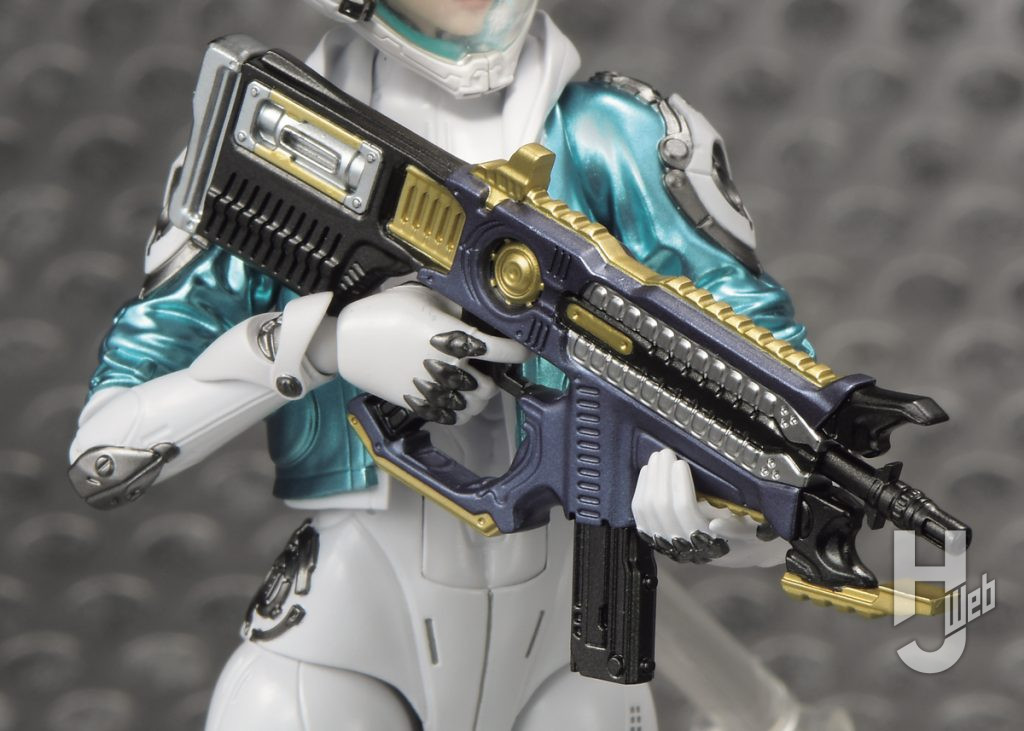 バルビーの可動フィギュアのアップ画像その5