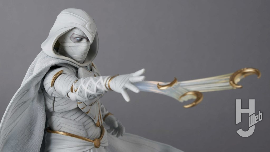 ムーンナイトの可動フィギュアのアップ画像その3
