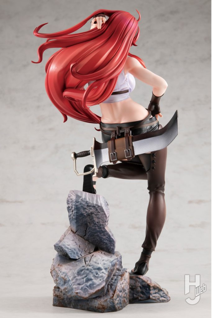 エリスのフィギュアの全体画像