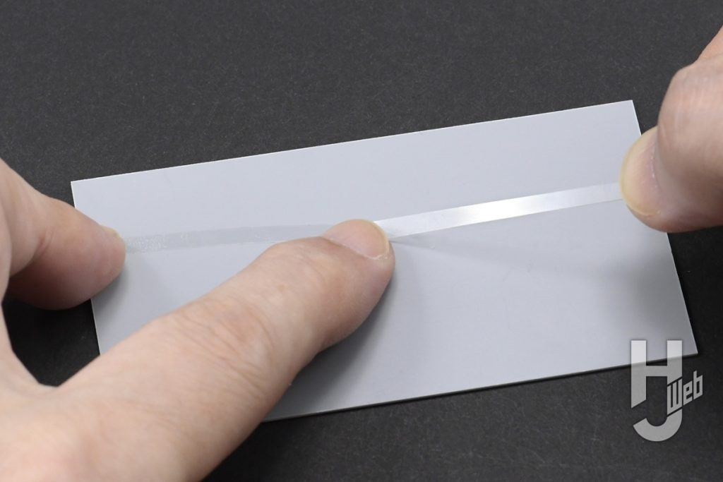 スジボリ用ガイドテープの使用時の画像