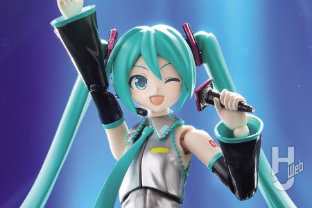 ポップでキュート。おなじみのベーシックな「初音ミク」がPLAMATEAでプラモデル化！マイクやアクション用ネクタイなど歌唱シーンが盛り上がるパーツも付属