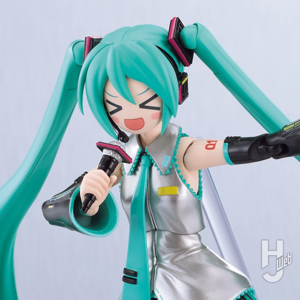 初音ミクのプラモデルのアップ画像