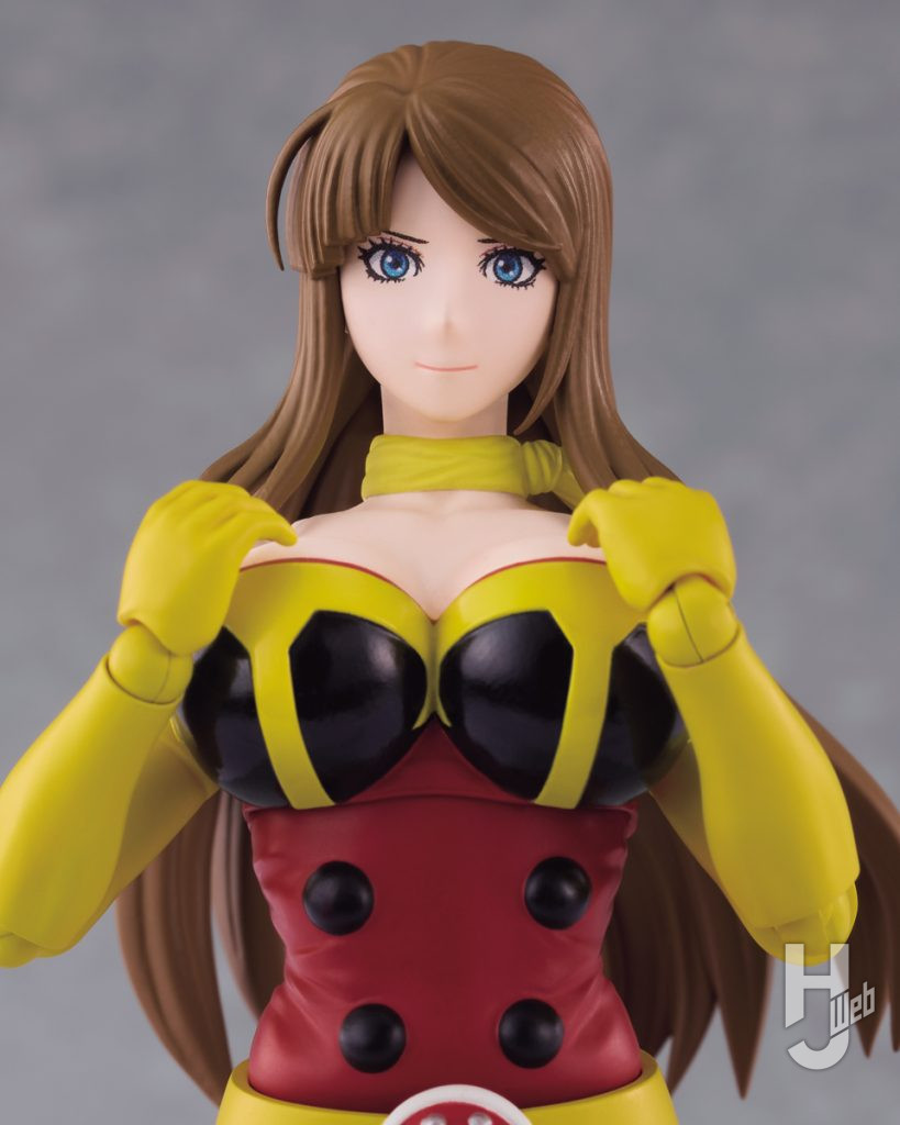 岡田ユリコの可動フィギュアのアップ画像その1