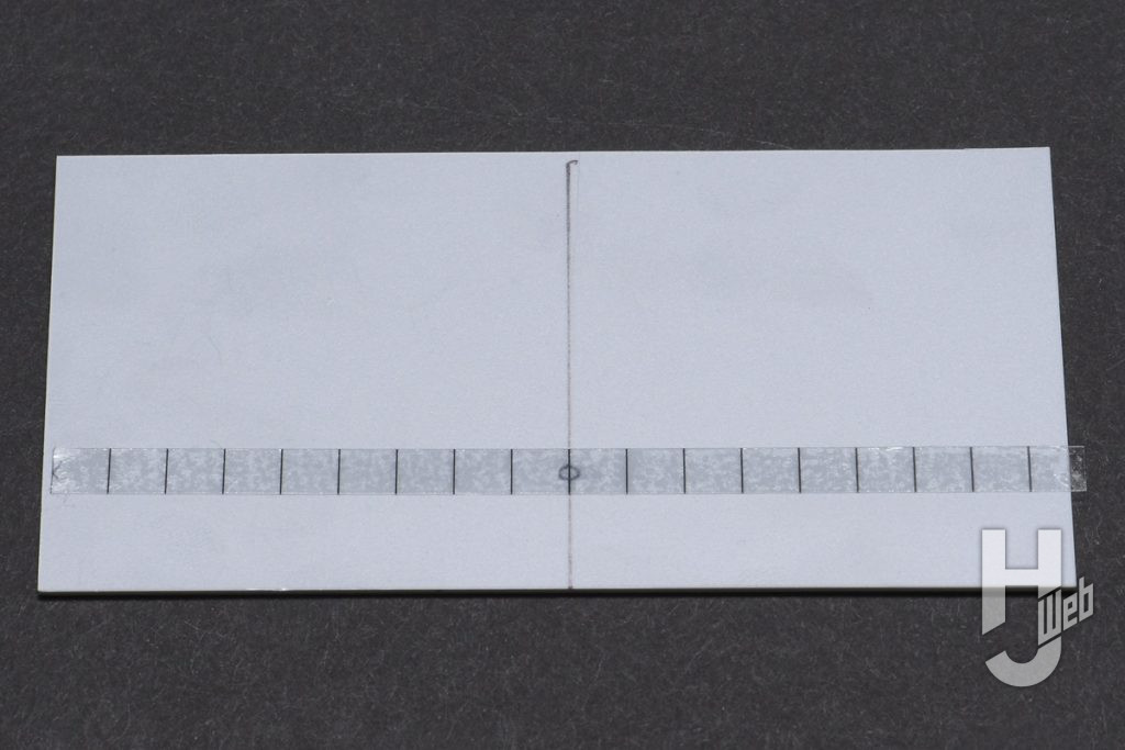 目盛り付きスジ彫り用ガイドテープの使用時の画像