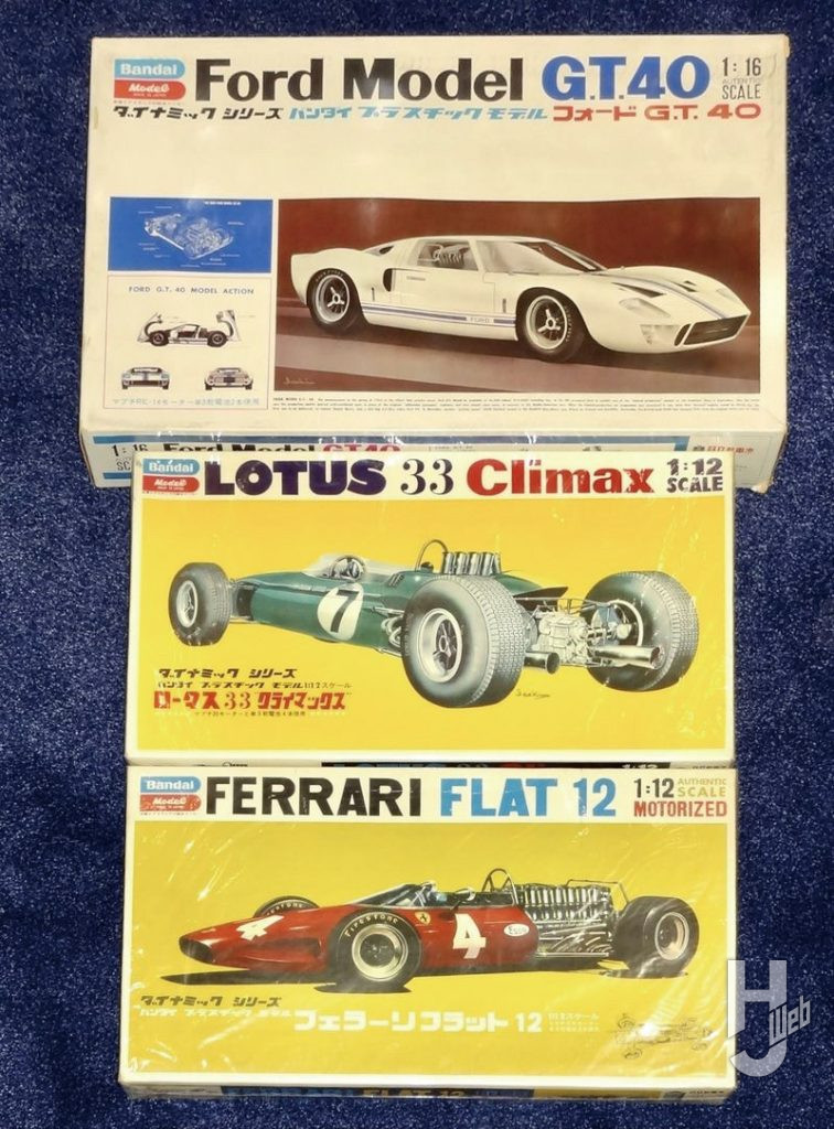 上段から1／16「フォードG.T.40」1／12「ロータス33クライマックス」「フェラーリフラット12」