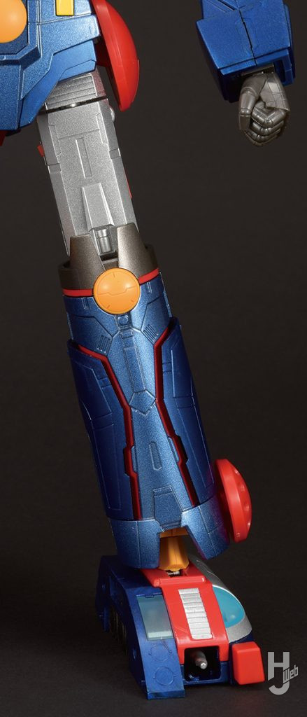 超合金魂 GX-121 コン・バトラーV6　脚部外装展開時