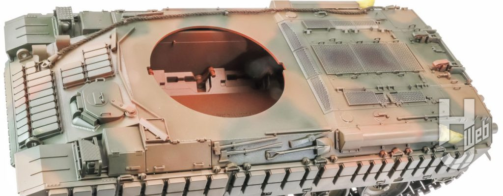 車体部分の各色を1周した状態