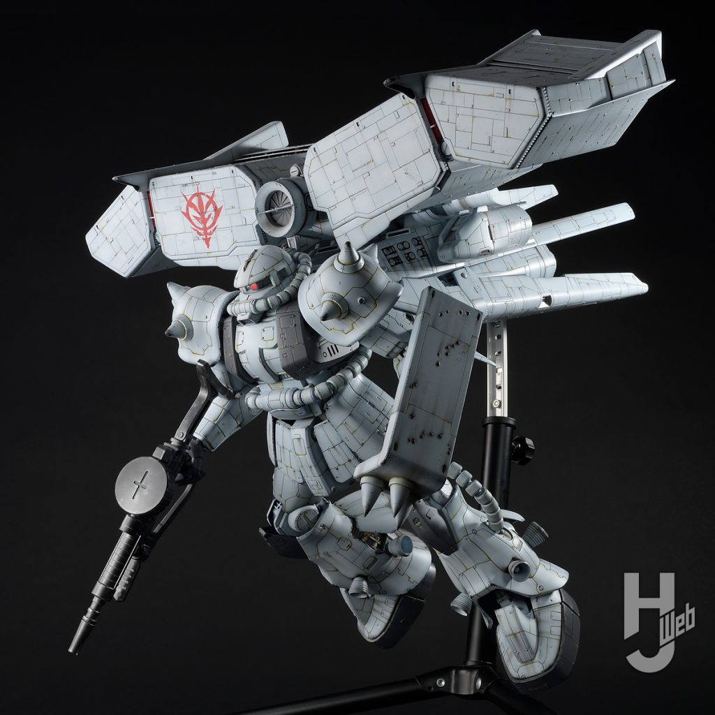 “メガサイズモデル”量産型ザクのプラモデルの作例の全体画像
