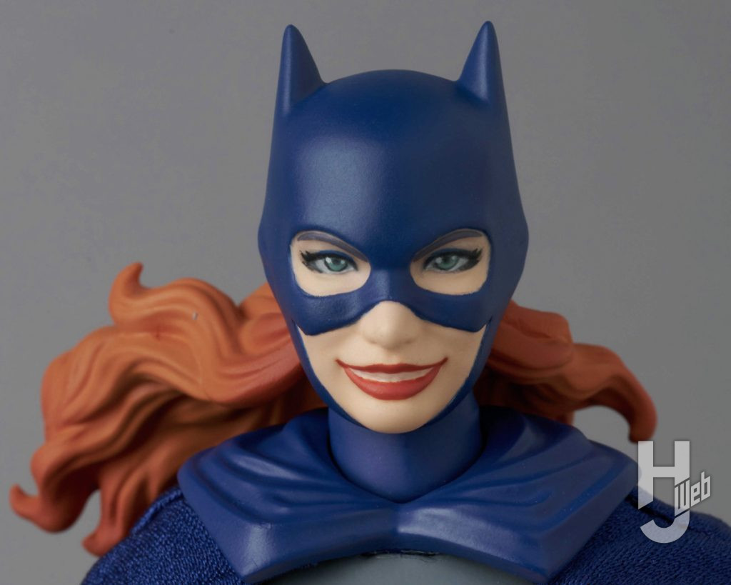 バットガールの可動フィギュアのアップ画像その2