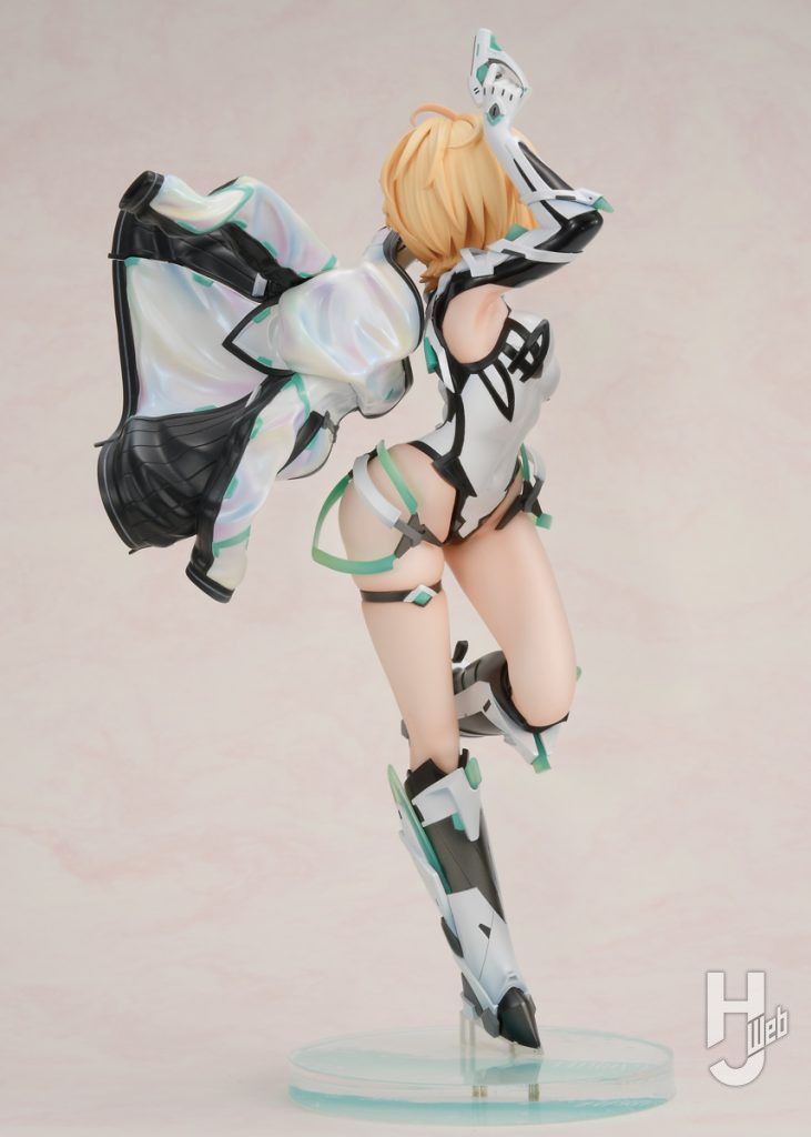ガブリエルのフィギュアの全体画像その2