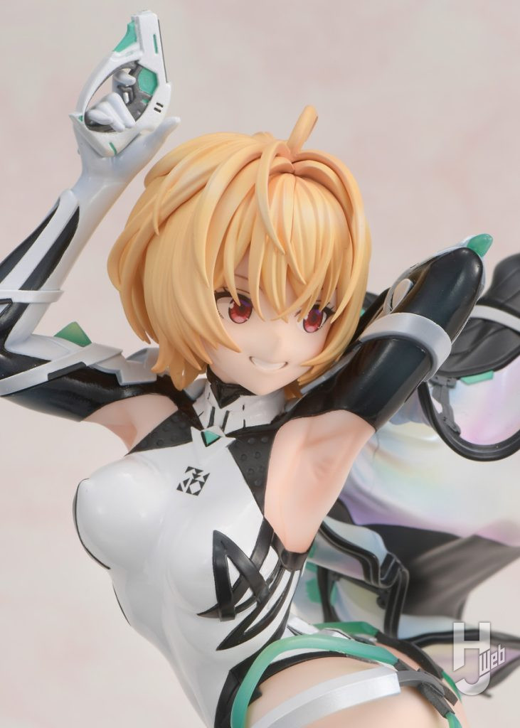 ガブリエルのフィギュアのアップ画像その1