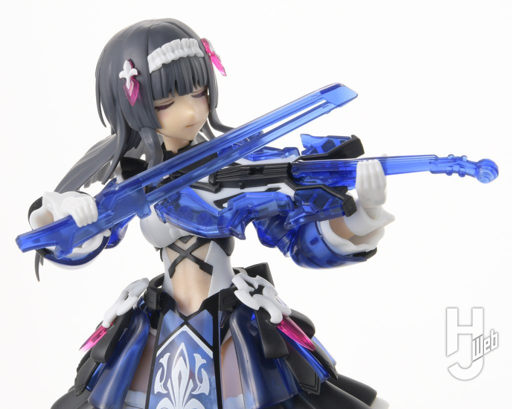 エリカ＝ストラディヴァリのプラモデルのアップ画像その1